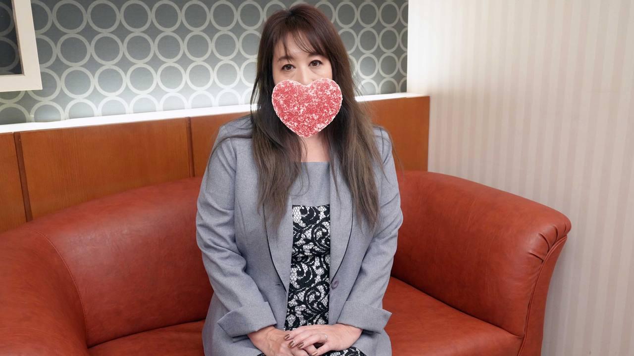 Poster or FC2 PPV 4782803 (High-Quality Bonus, Full Face in Main Part, Uncensored) Interview and Filming with a Mature Woman in Her Fifties 1080p